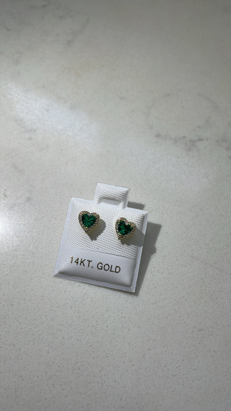 Studded earrings 14k