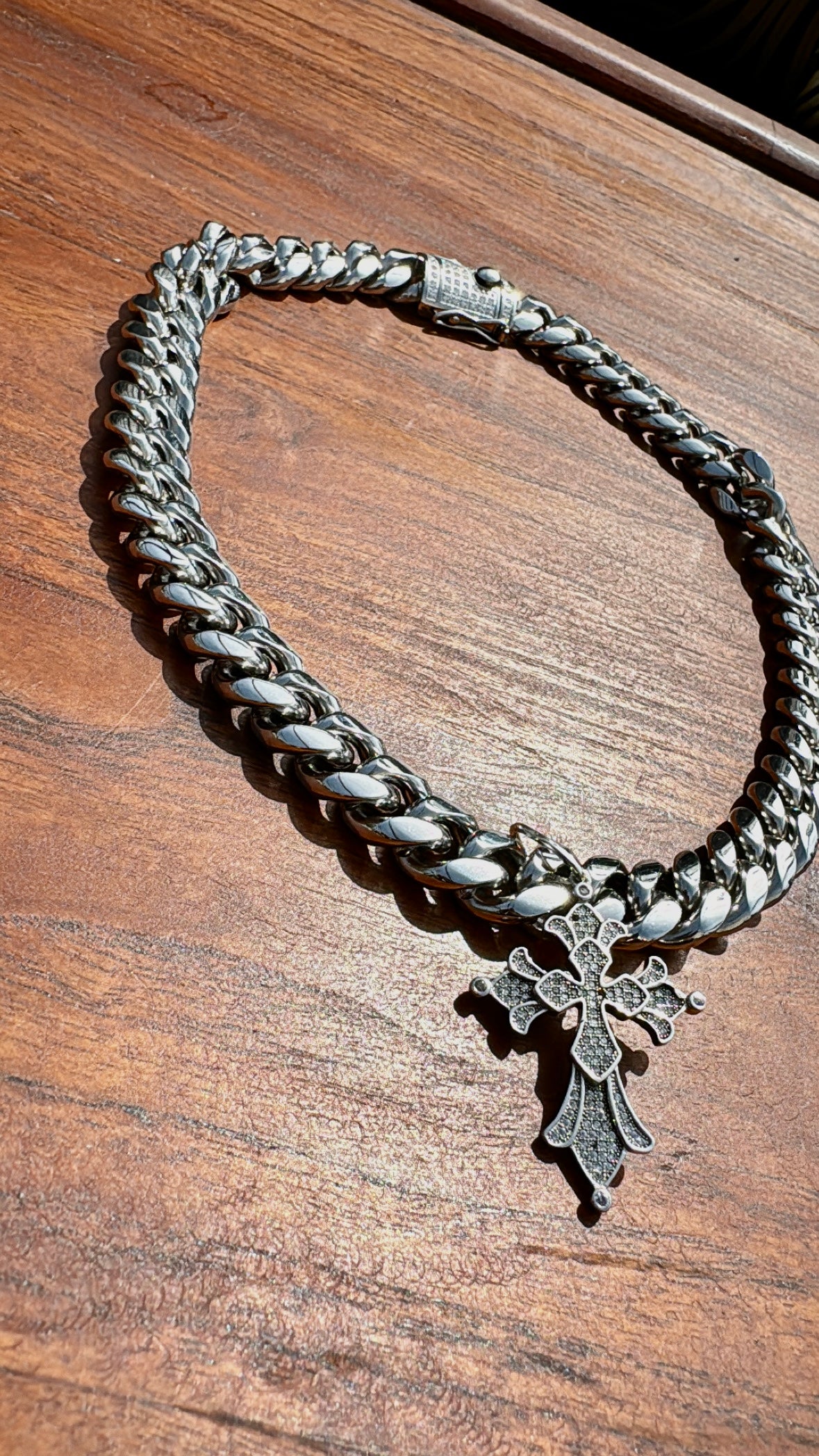 Cuban Chrome 🖤 Collection