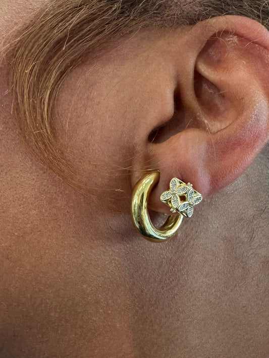Wood Sorel diamond stud