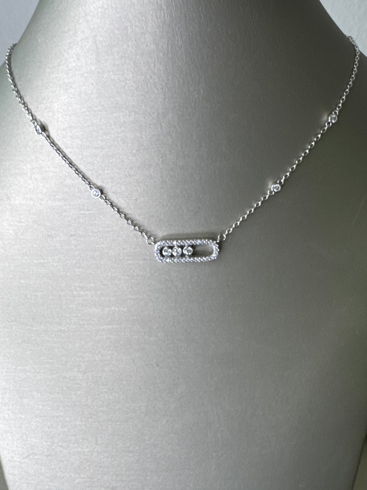 Unò Pavẽ Silver (you choose of 3)