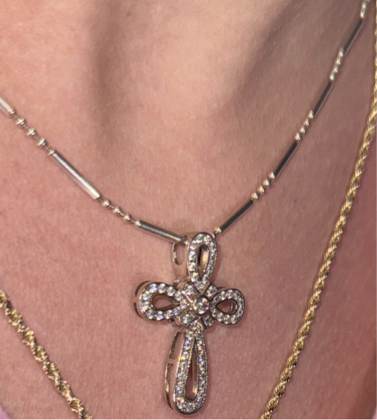 FLOWER ORB DIAMOND NECKLACE