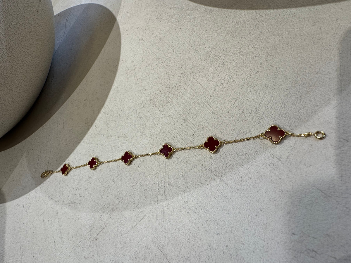 Carnelian motiv bracelet